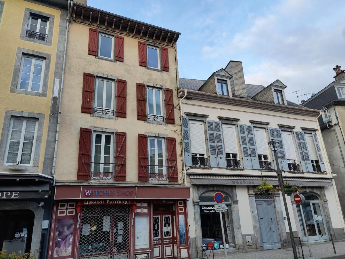 Appartement Centre-Ville Pour Sejour Et Cure Bagneres-de-Bigorre Exterior photo